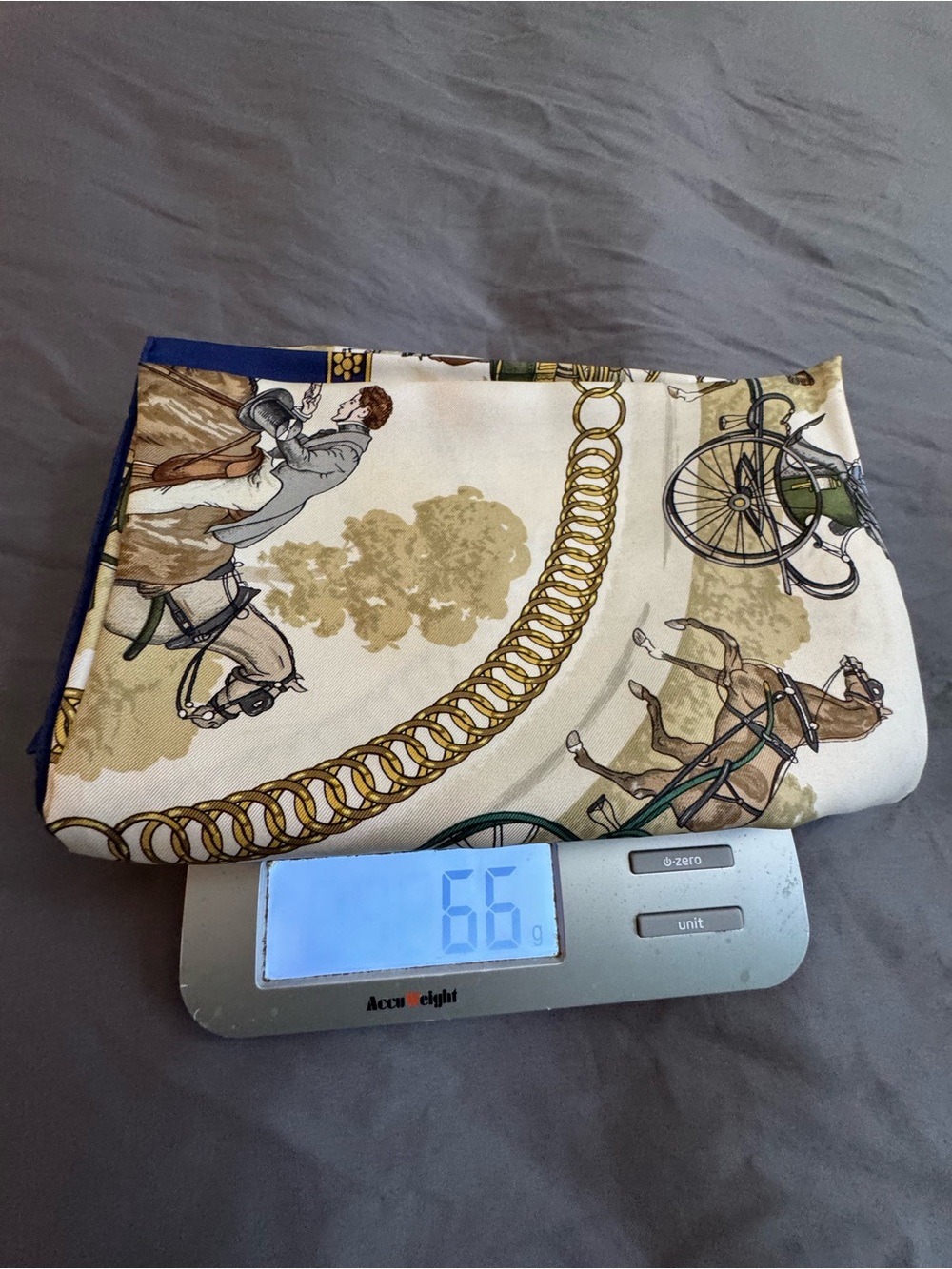 Hermes Silk Scarf 100% Authentic Horse Coach Circle 90cm “Longchamps” Print Blue - Picture 10 of 10